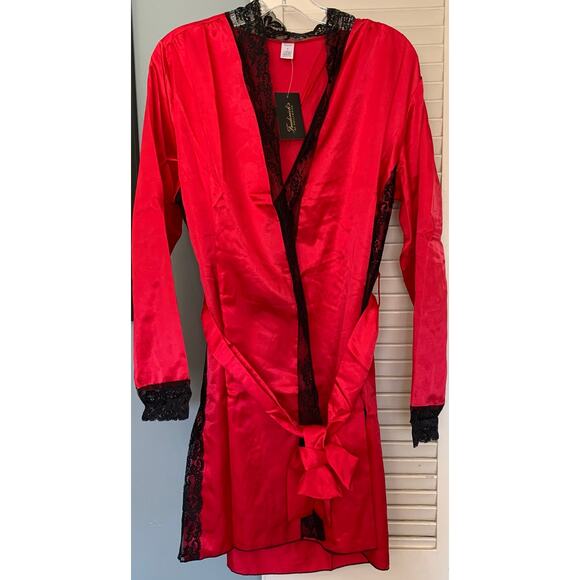 NWT Fredrick's of Hollywood Aspen Mae Robe Red Satin & Black Lace Trim Small - Picture 3 of 9
